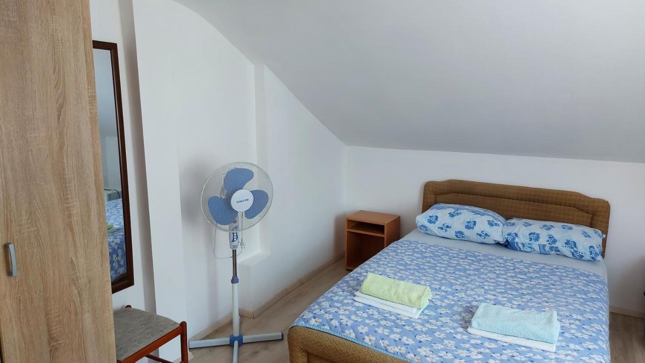 Apartment Sobe Jana *